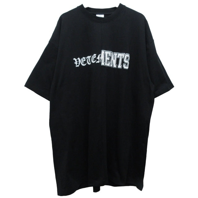 美品  確実正規品 vetements  ヴェトモン  logo scarf USED】ヴェトモン ベトモン VETEMENTS vertical cut-up LogoTee