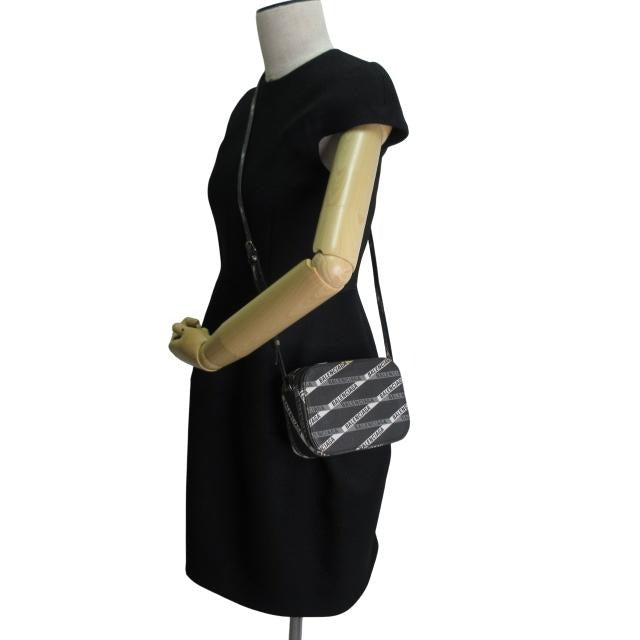 バレンシアガ BALENCIAGA エブリデイ カメラバッグ ショルダーバッグ