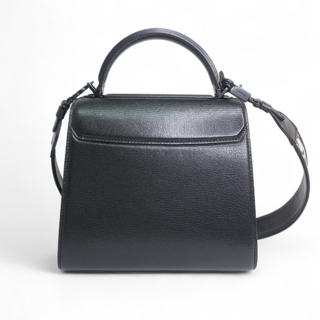サルバトーレフェラガモ Salvatore Ferragamo BOXYZ 極美品