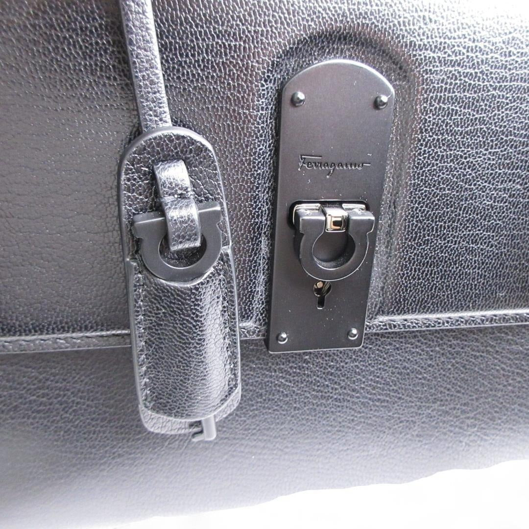 サルバトーレフェラガモ Salvatore Ferragamo BOXYZ 極美品
