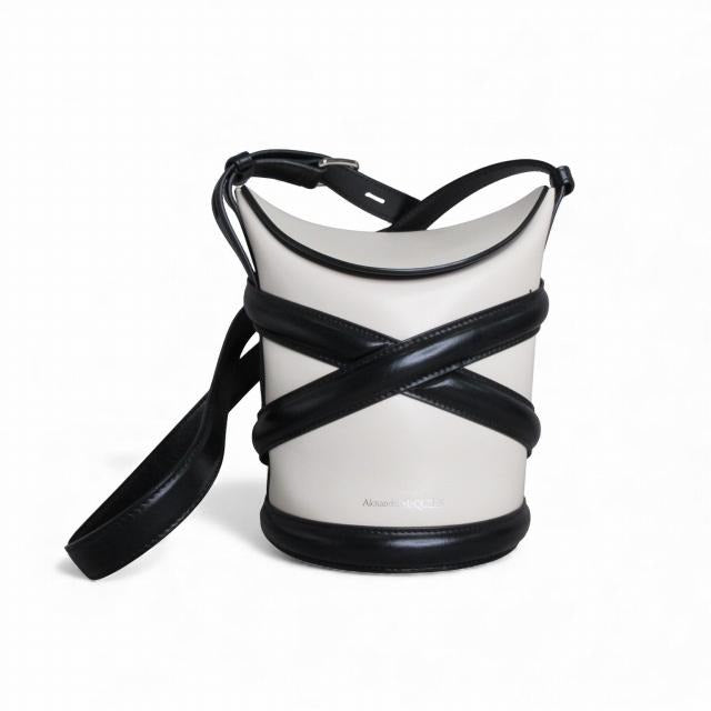 アレキサンダーマックイーン ALEXANDER MCQUEEN ザ カーブ スモール バケット