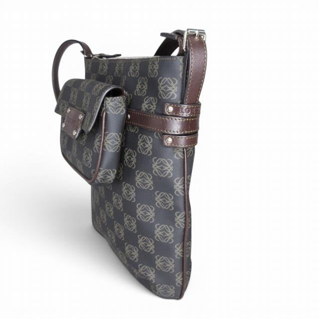 ロエベ LOEWE リピートアナグラム ショルダーバッグ ポーチ付き ブラウン