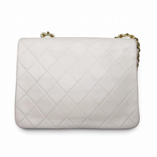 シャネル CHANEL マトラッセ チェーンショルダーバッグ ラムスキン ホワイト