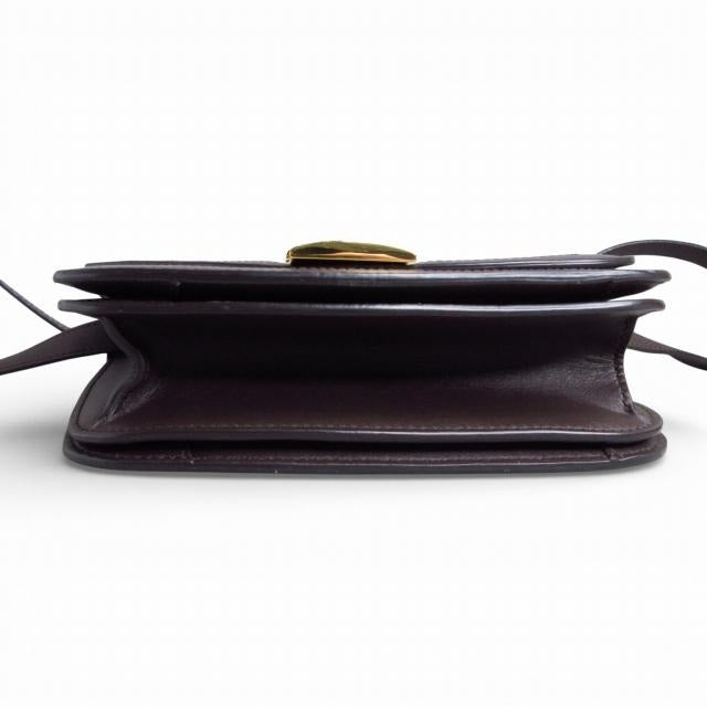 サルヴァトーレフェラガモ Salvatore Ferragamo Fiamma フィアンマ ショルダーバッグ